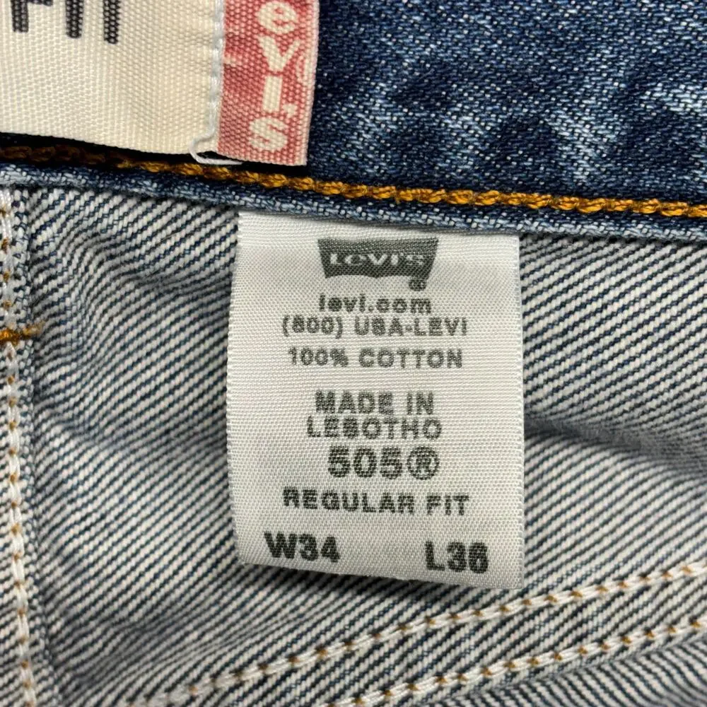 Levi's 505 Jeans Mens 34 x 36 Medium Wash Regular Fit Straight Leg Red Tab Denim